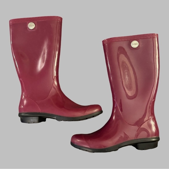 UGG Women's Shayne Rain Boots Size 8